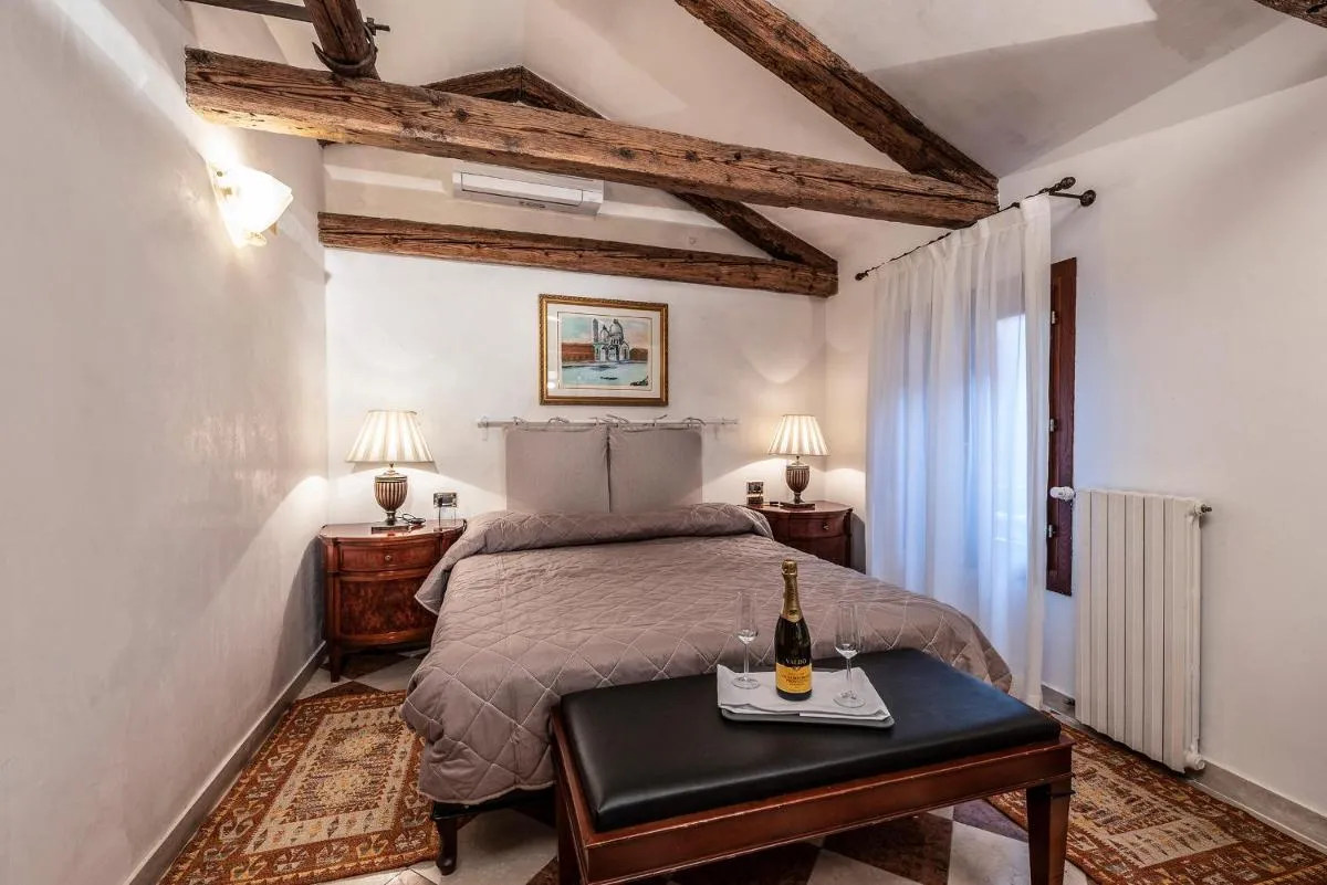 Image 1 of Anzolo Palace – Rooms & Apartments