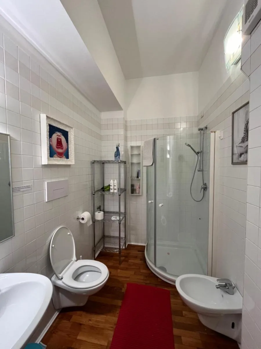 Image 2 of Art District Loft Venice