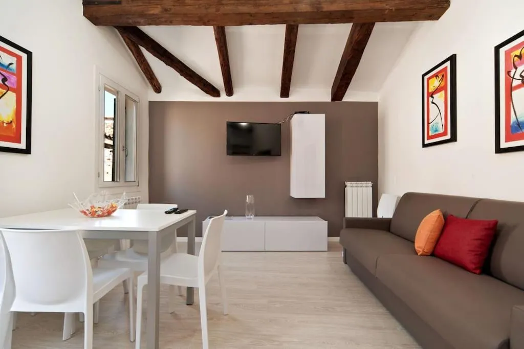 Image 4 of Attico Biennale Venezia Nuovissimo