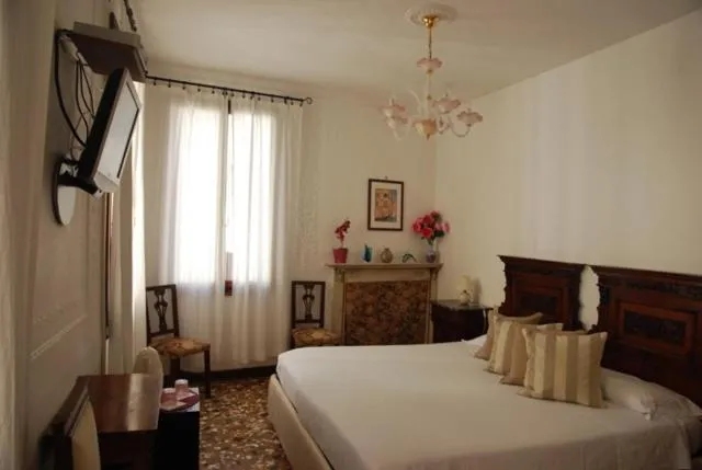 Image 1 of B&B Al Teatro with canal view