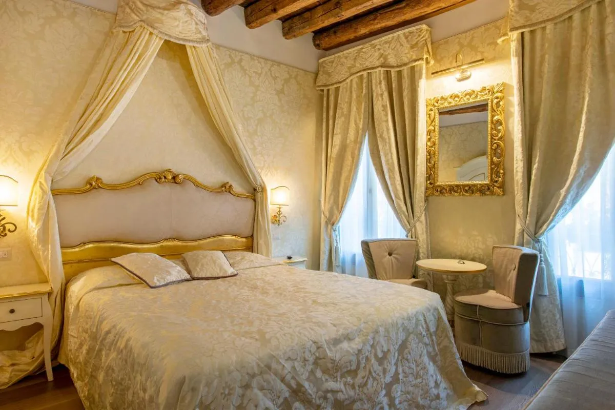 Image 1 of B&B Patatina