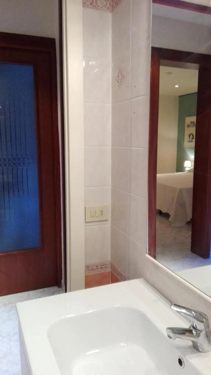 Image 5 of Bacanal Apartment