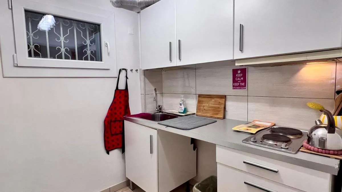 Image 6 of Behind On The Canalside Venice