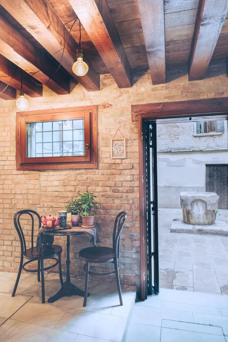 Image 4 of Bianca Cappello House