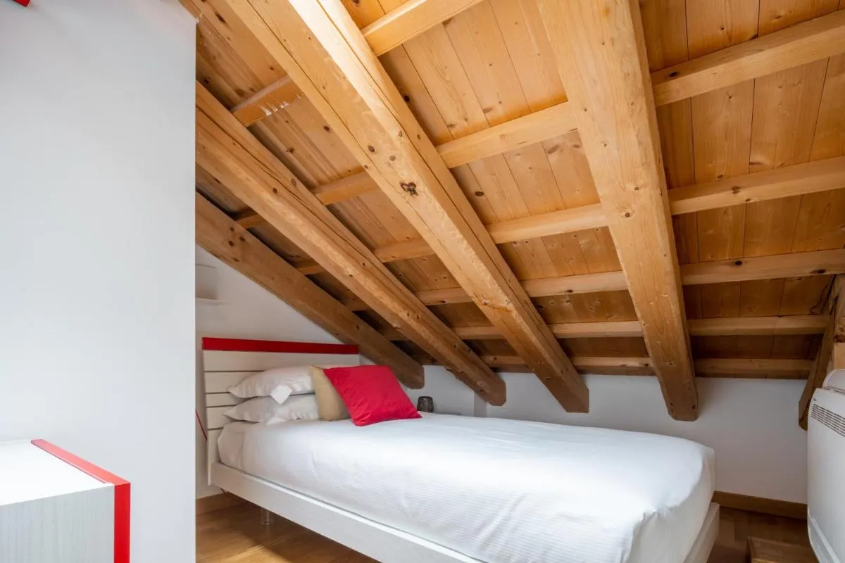 Image 5 of Biennale Palace R&R