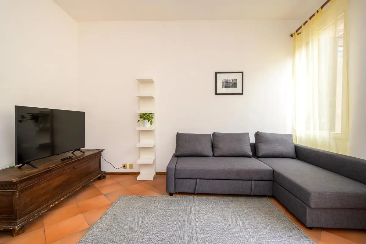 Image 4 of Borgo Canal View