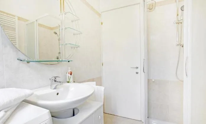 Image 4 of Bricola Biennale Apartments