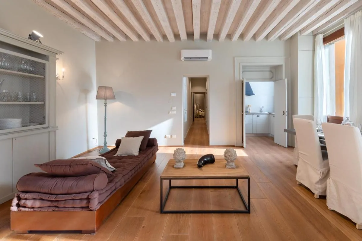 Image 3 of Bridge of Sighs Luxurious Apartment