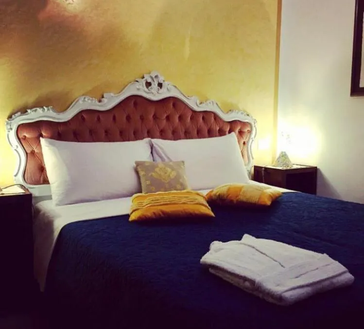 Image 1 of CA’ DI LUNA VENEZIA