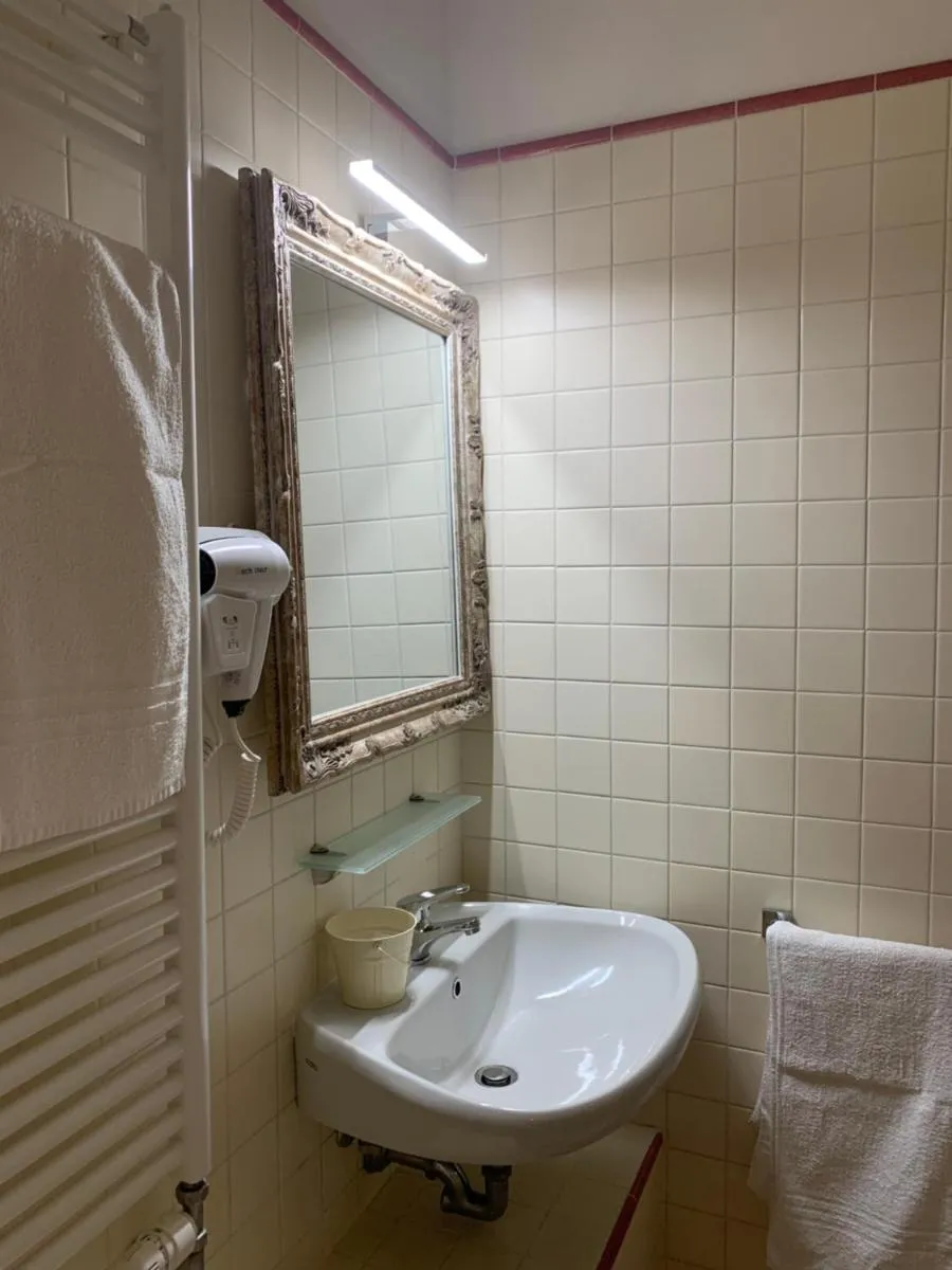 Image 2 of CASA MARGOT