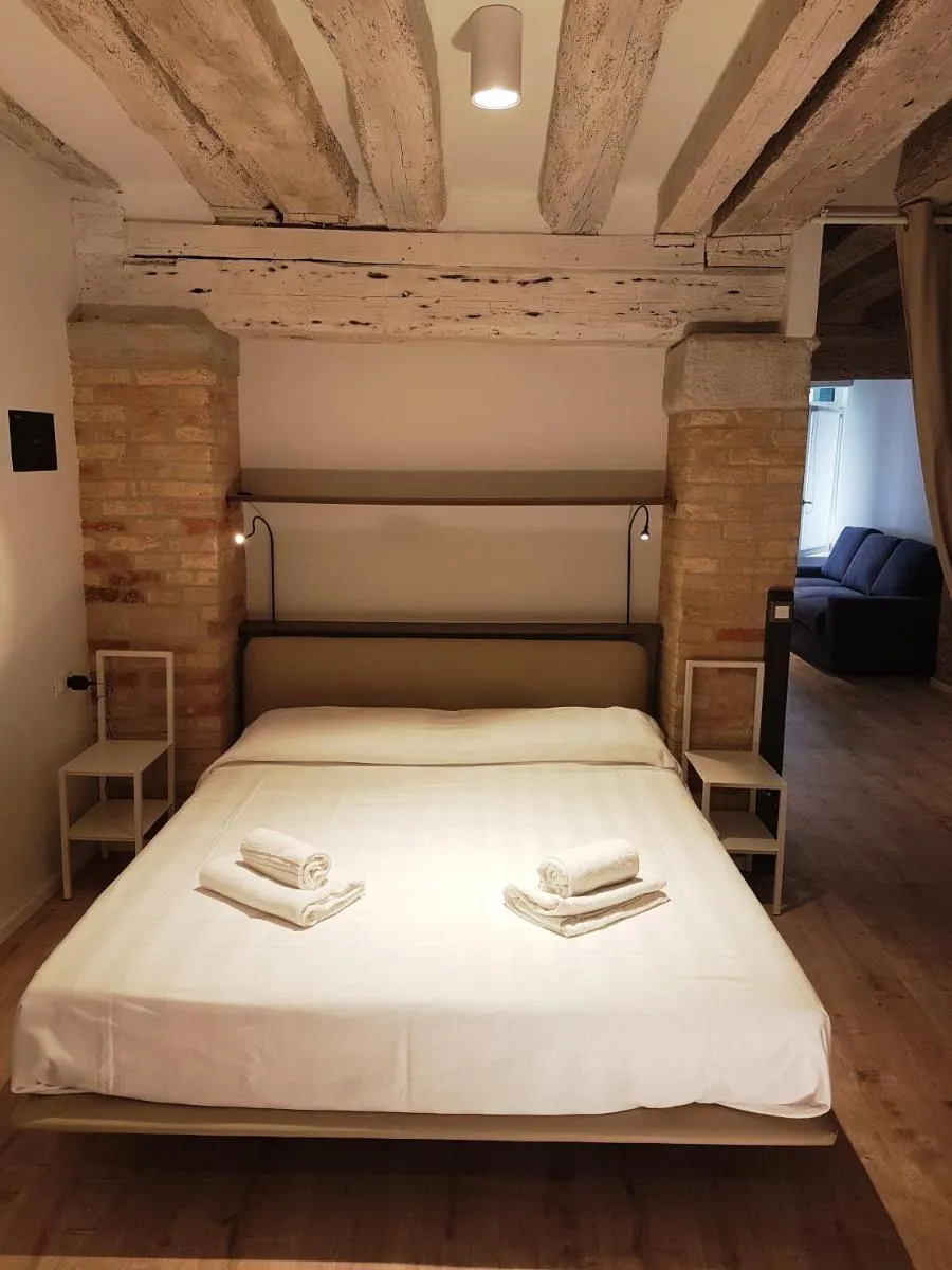 Image 3 of CORTE SCONTA Mini-Loft