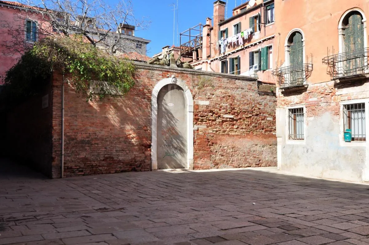 Image 4 of COZY APARTMENT NEAR RIALTO BRIDGE/ ST.MARK SQUARE