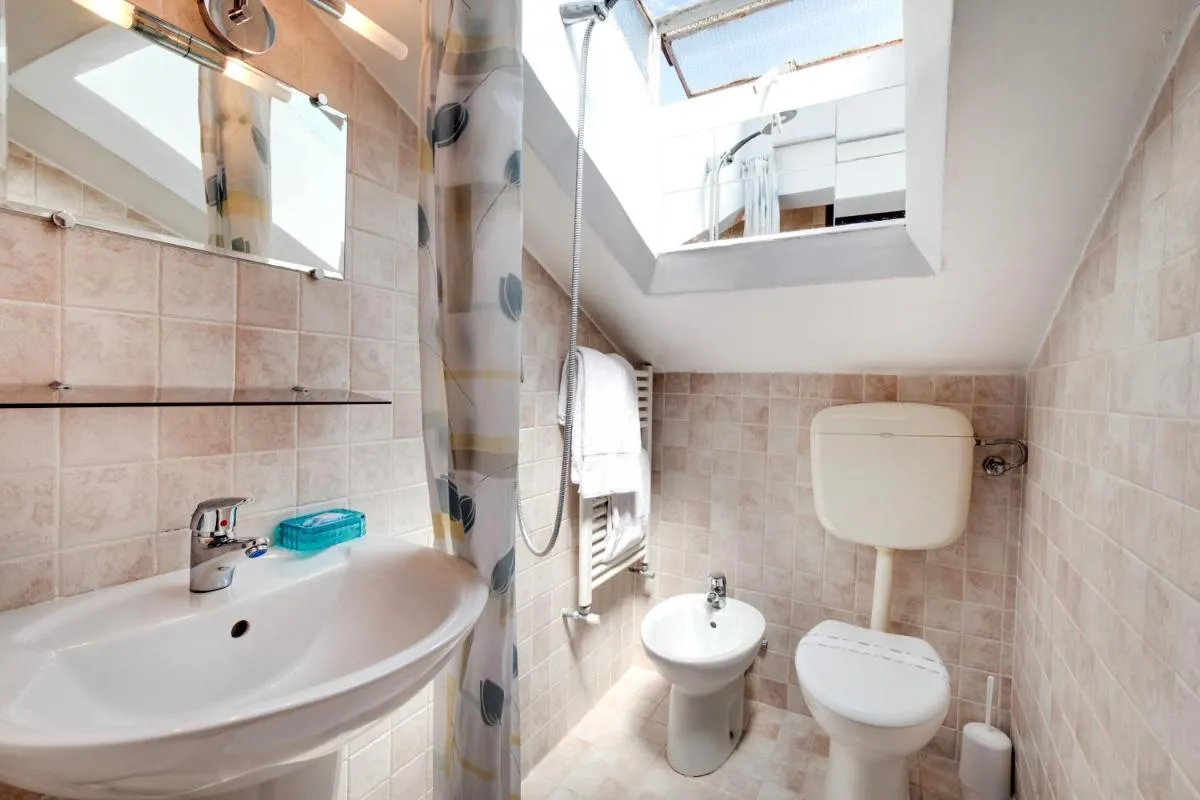 Image 6 of Ca’ Badoer Attic