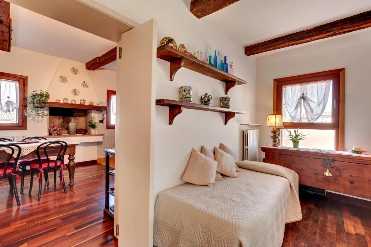 Image 6 of Ca’ Badoer East Studio