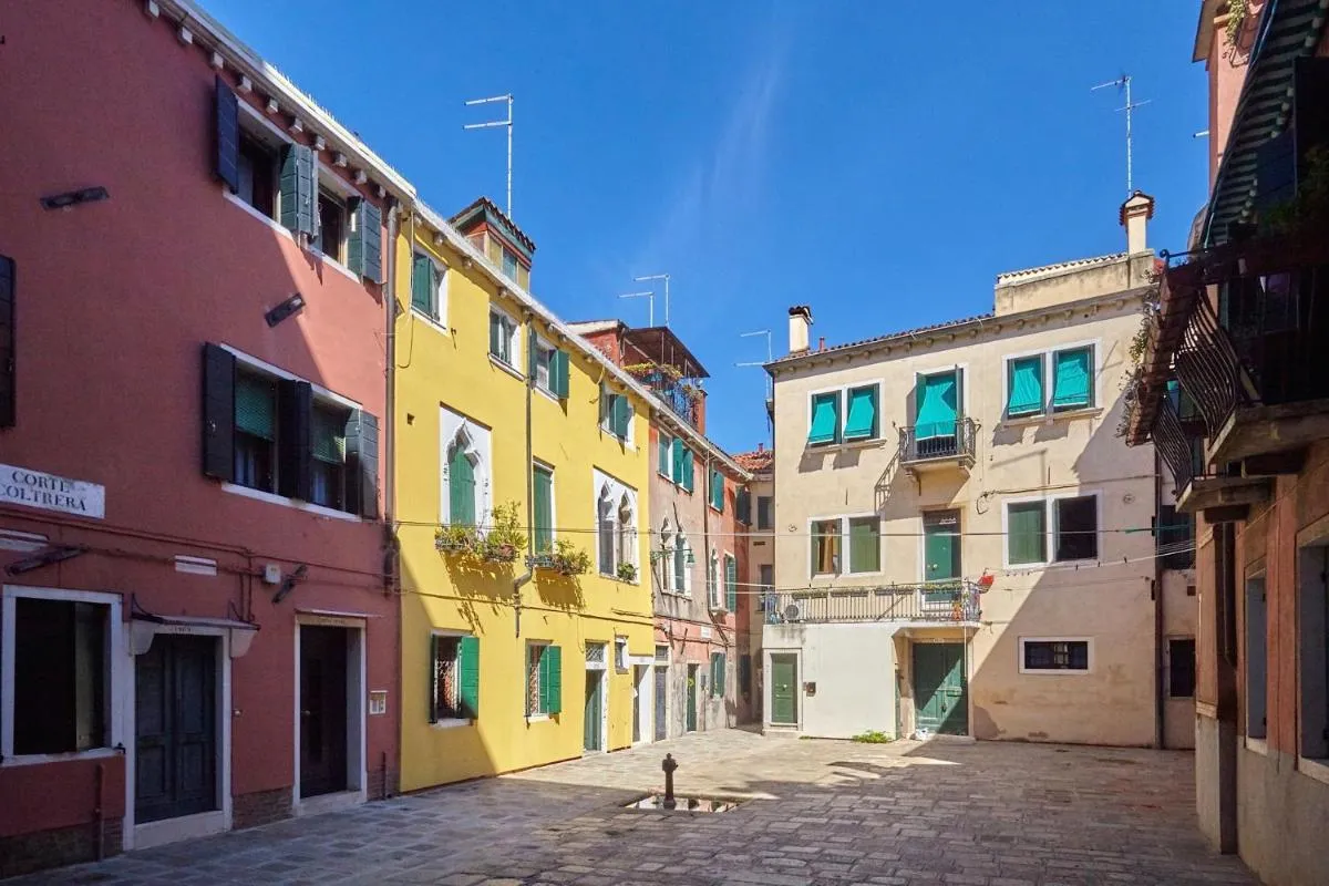 Image 5 of Cà Biennale, respirare la Venezia autentica!