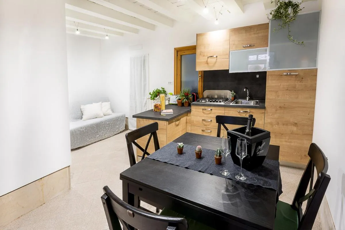 Image 3 of Cà Biennale, respirare la Venezia autentica!