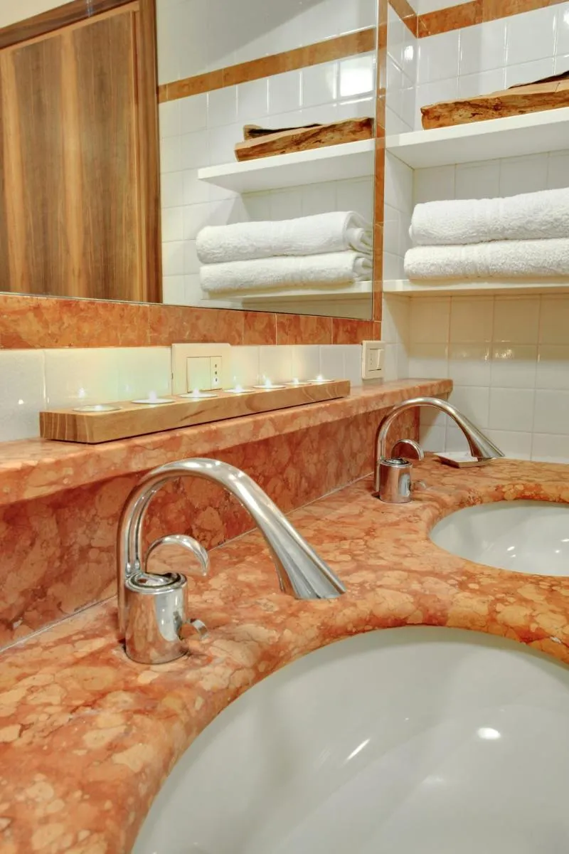 Image 3 of Ca’ Cortigiane Suite