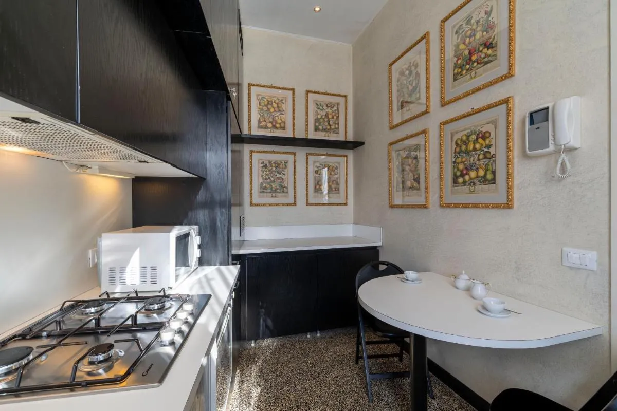 Image 3 of Ca’ De Le Colonne – Luxury Grand Canal View