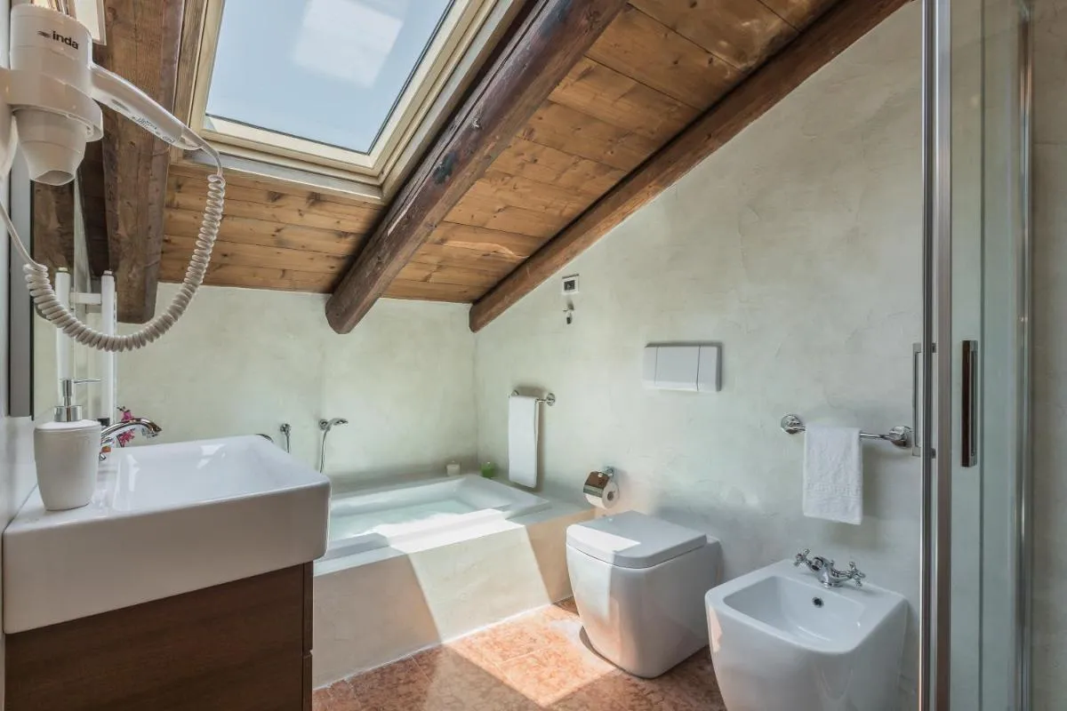 Image 2 of Ca’ Del Monastero 9 Collection Spacious Apartment up to 5 Guests