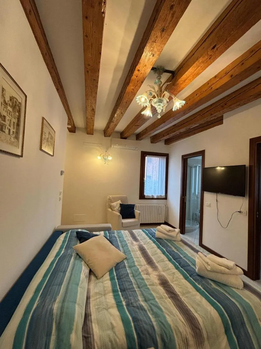 Image 4 of Ca Doge Marin