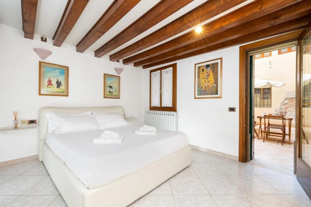 Image 1 of Ca Giardini Apartments in Biennale by Bricola Apartments