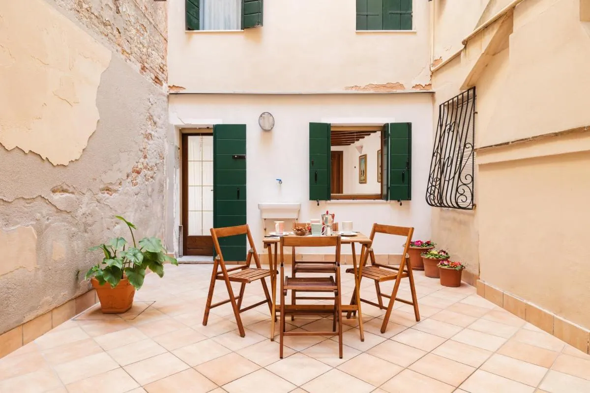 Image 3 of Ca Giardini Apartments in Biennale by Bricola Apartments