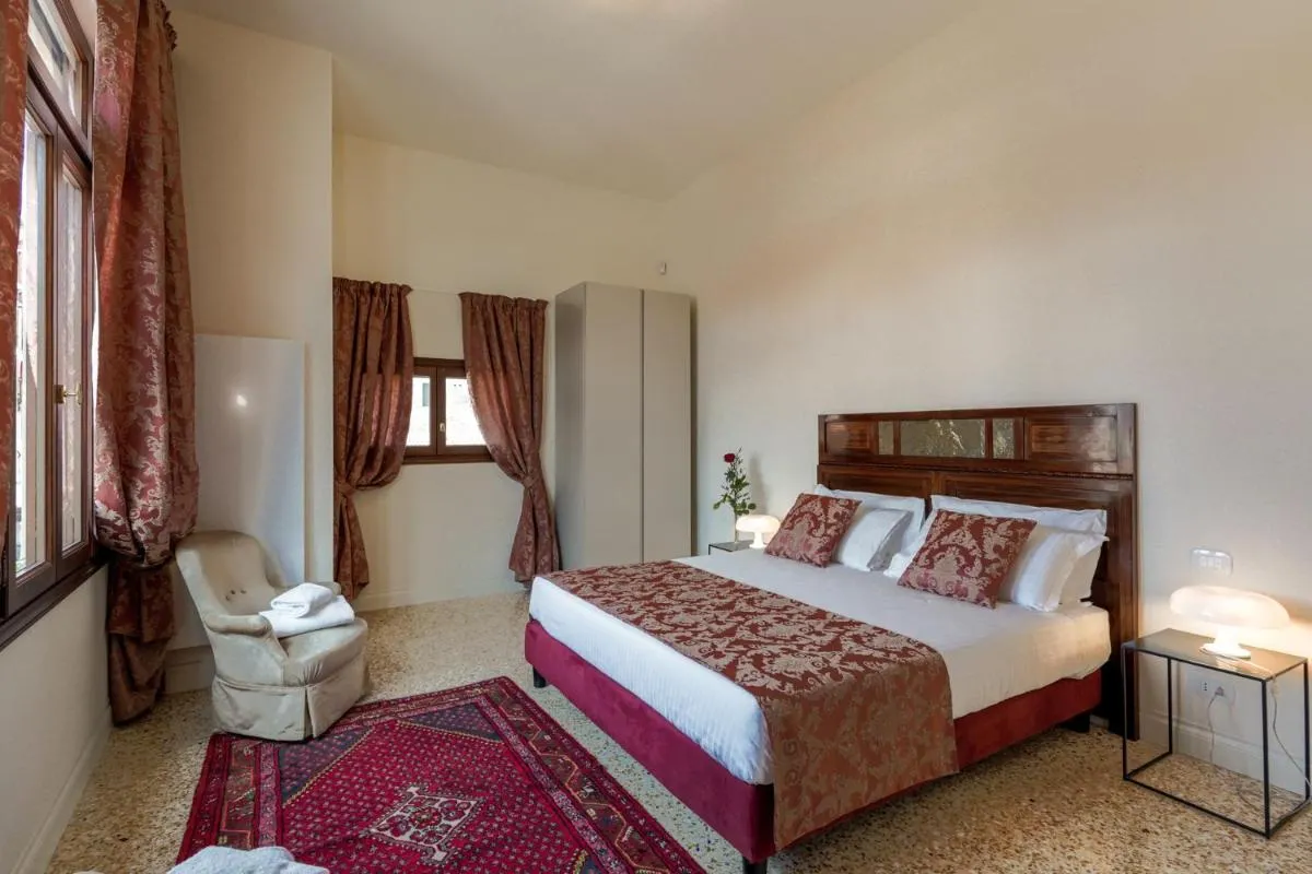 Image 1 of Ca’ Longo Palace Damasco