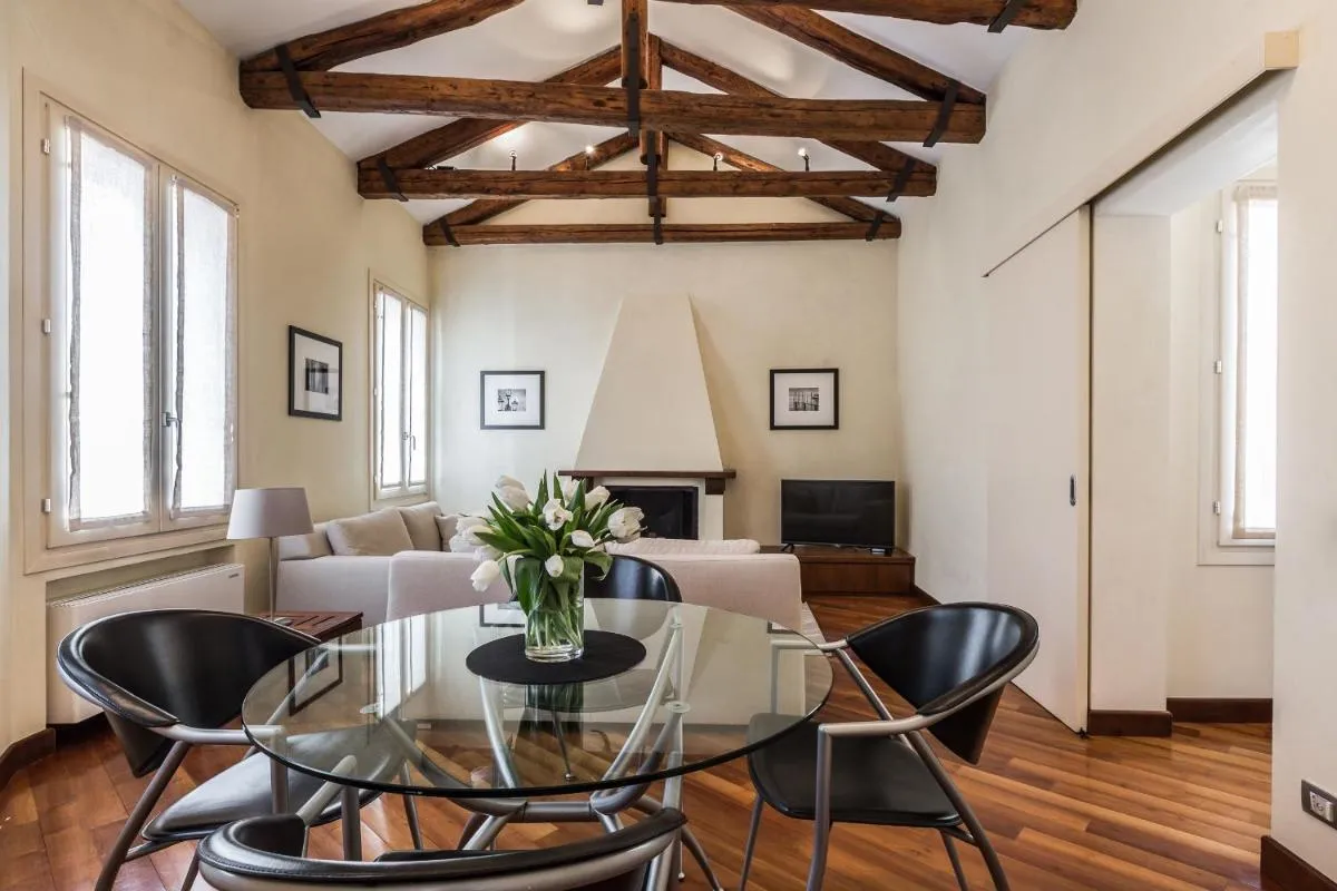 Image 3 of Ca’ Pantalon Terrace