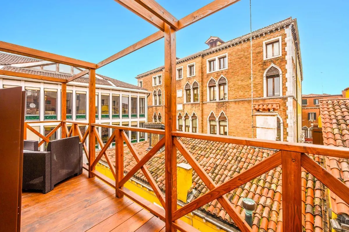 Image 5 of Cà Rialto 4122 – Luxury Terrace