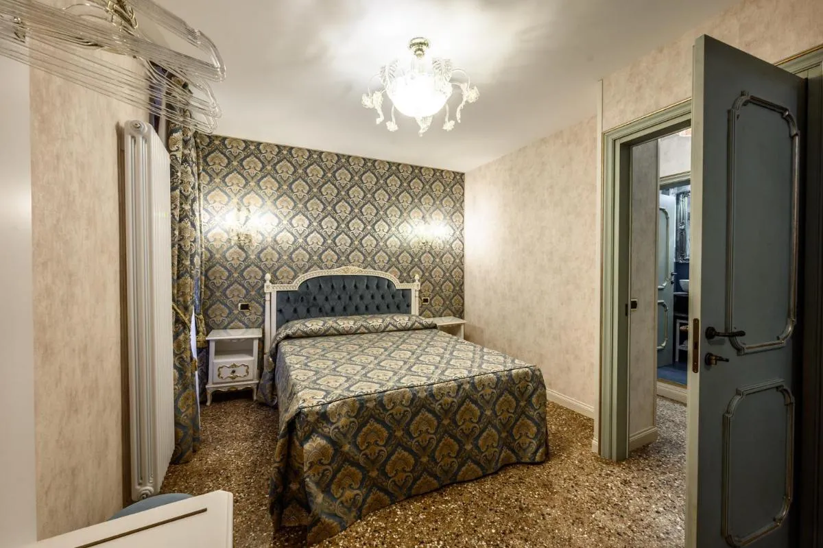 Image 6 of Cà Rialto 4122 – Luxury Terrace