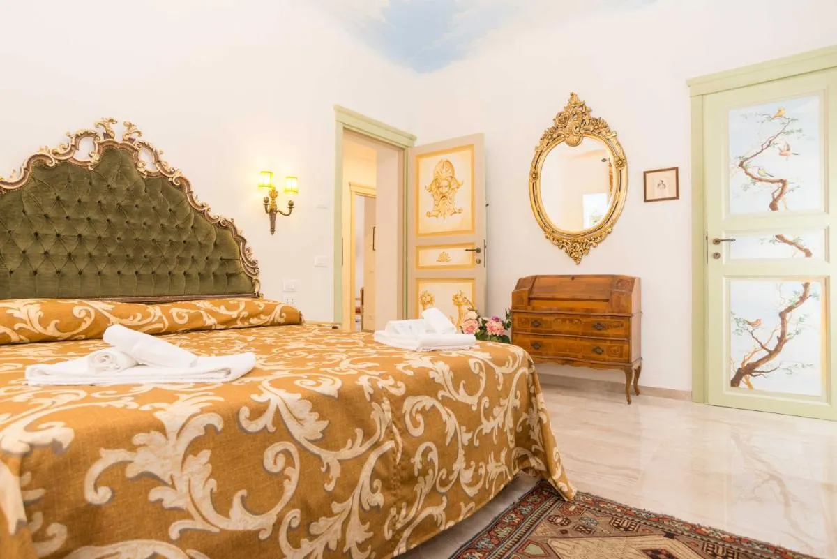 Image 1 of Ca’ Venezia Loc-09522