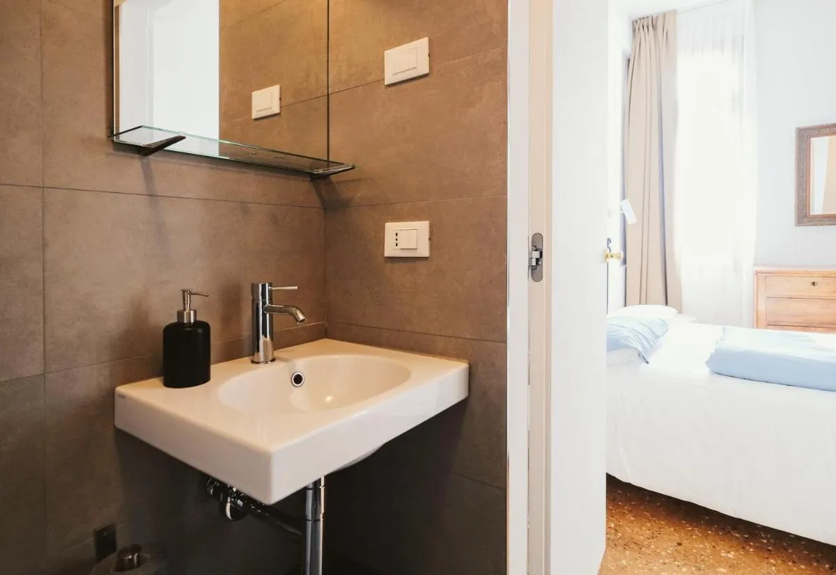 Image 2 of Ca’ dei Armeni – San Marco Square