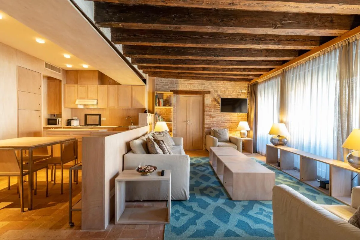 Image 3 of Ca’ del Fontego – Luxury Grand Canal