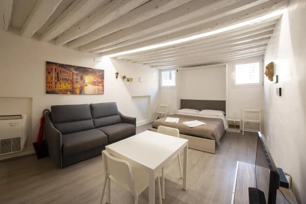 Image of Ca della Luna Venexiana by Venicevillas