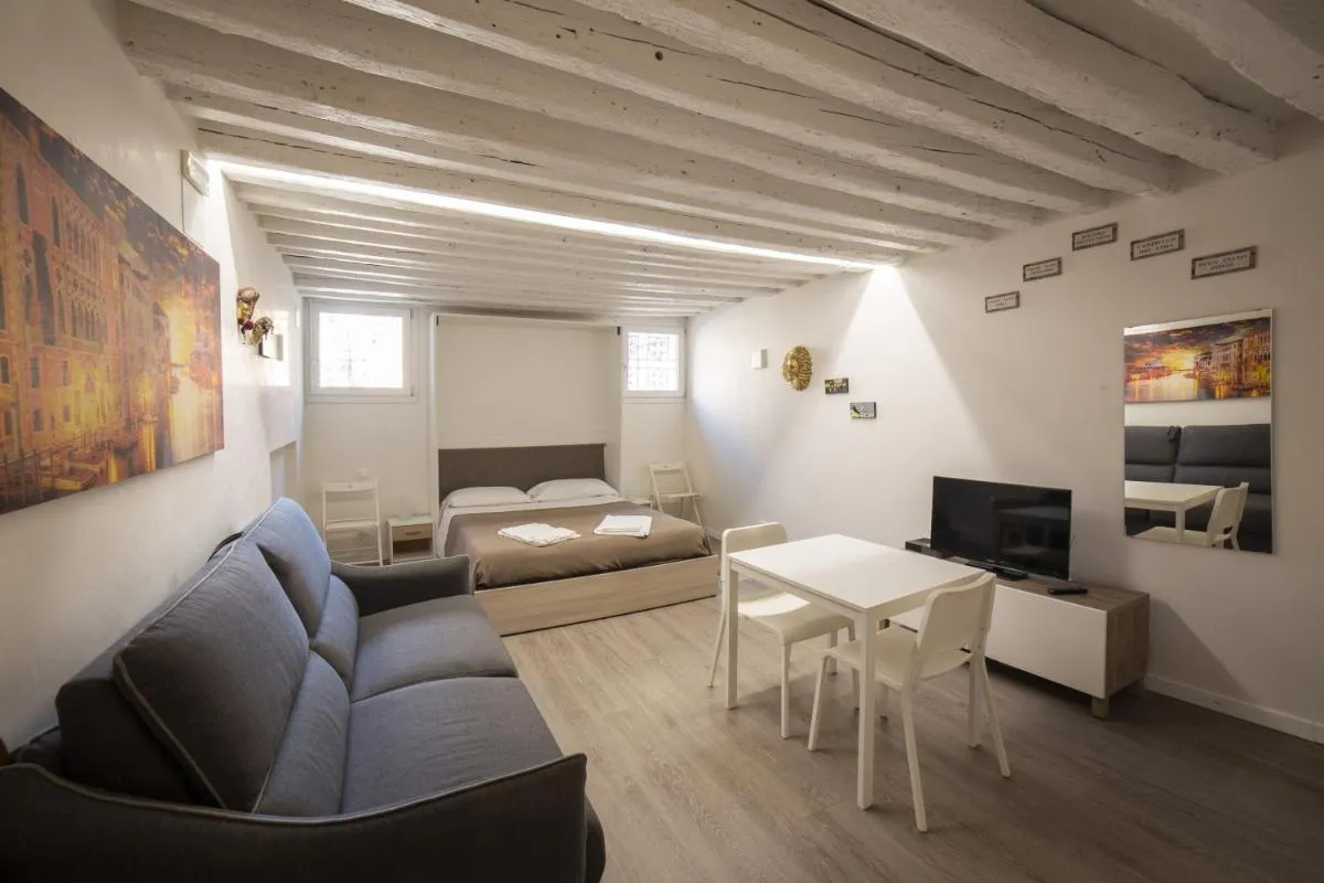 Image 4 of Ca della Luna Venexiana by Venicevillas