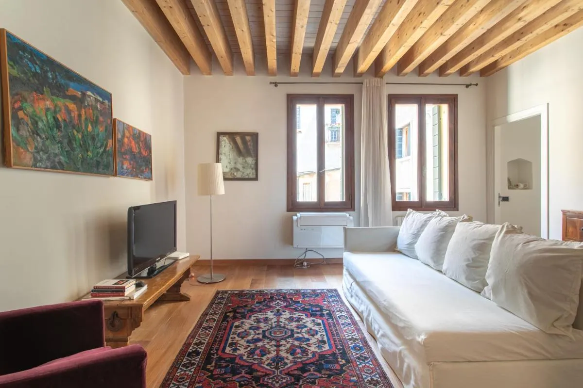 Image 4 of Calle Teatro Vecchio – Venezia