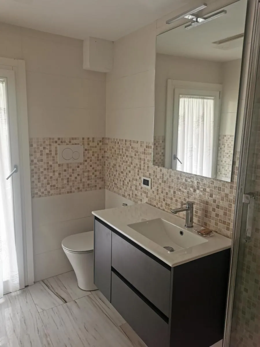 Image 6 of Calle dei Preti