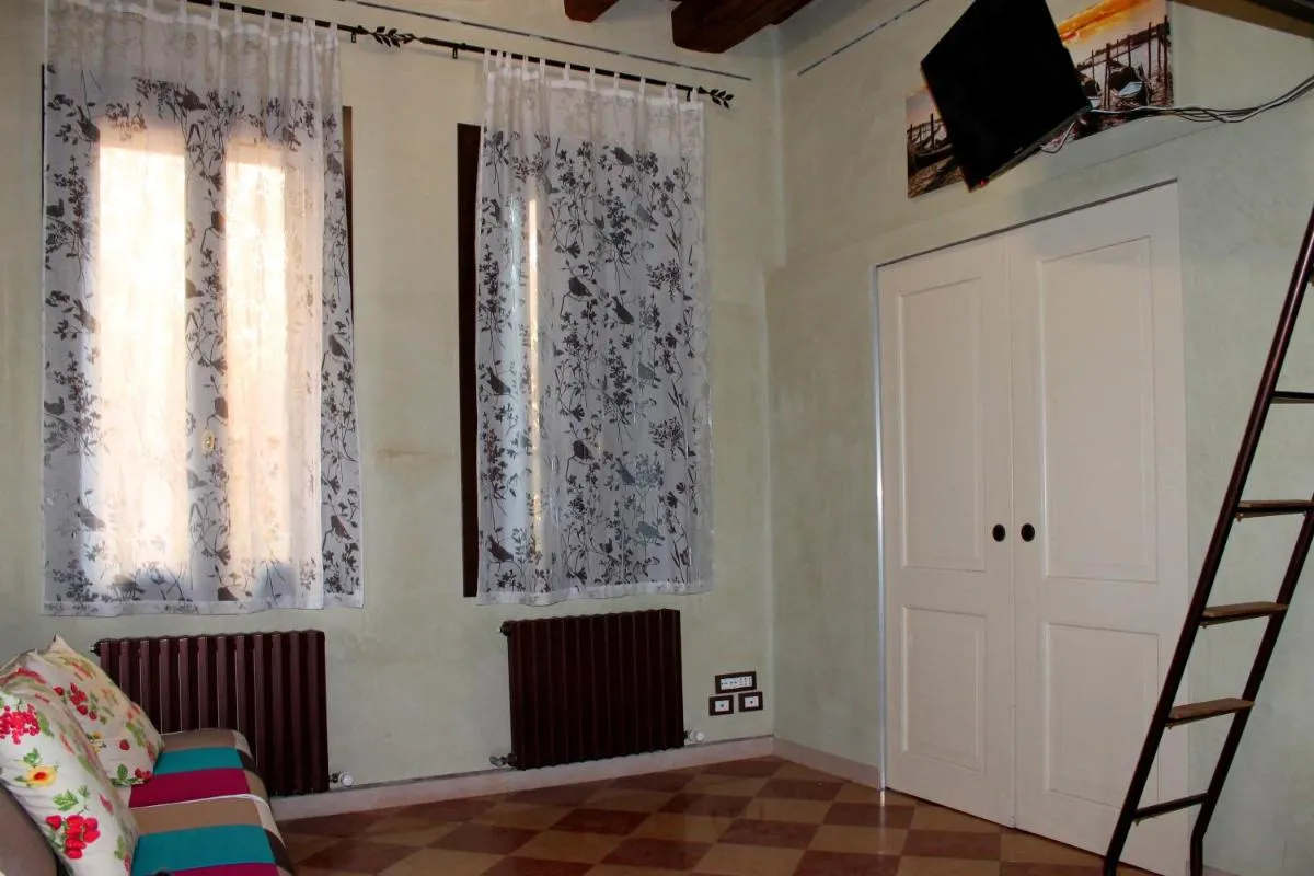 Image 2 of Campiello Tron