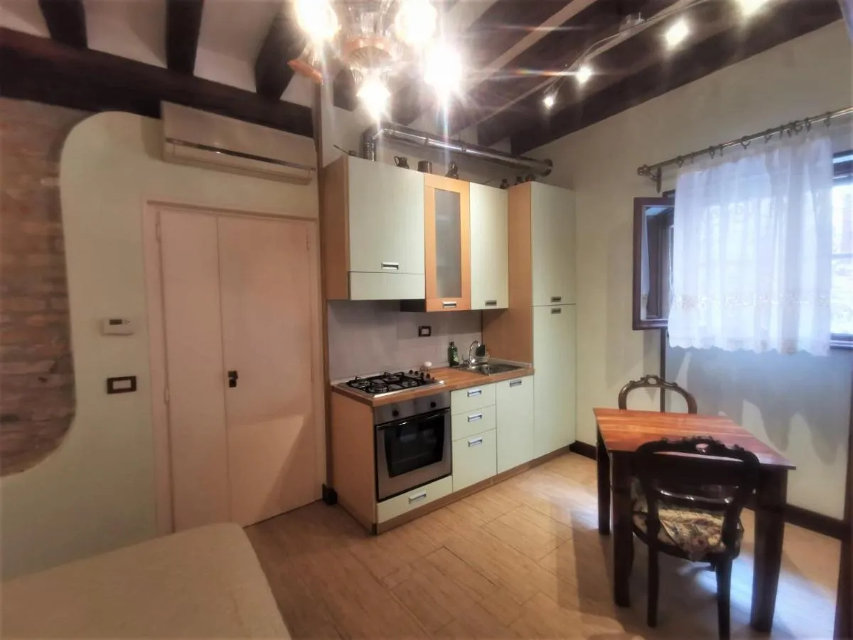 Image 1 of Canal View Studio Flat