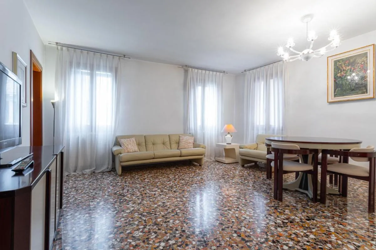 Image 1 of Canale View Apt – S. Agostino