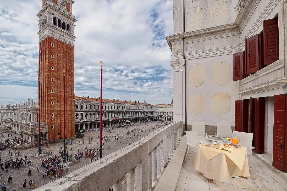 Image 5 of Canaletto Luxury Suites – San Marco Luxury