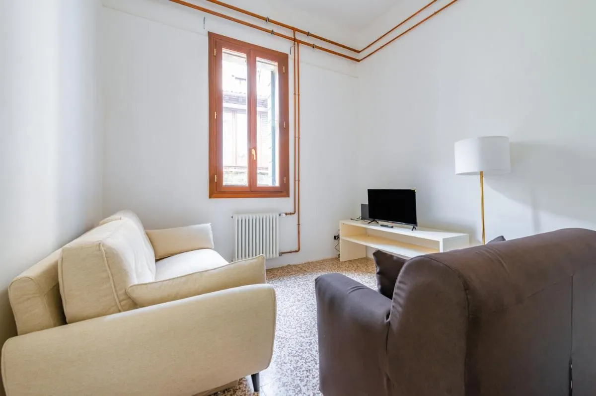 Image 4 of Cannaregio Romantic View Apartment