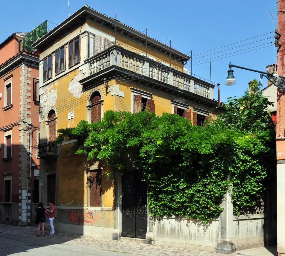 Image 4 of Carbonaia Venezia