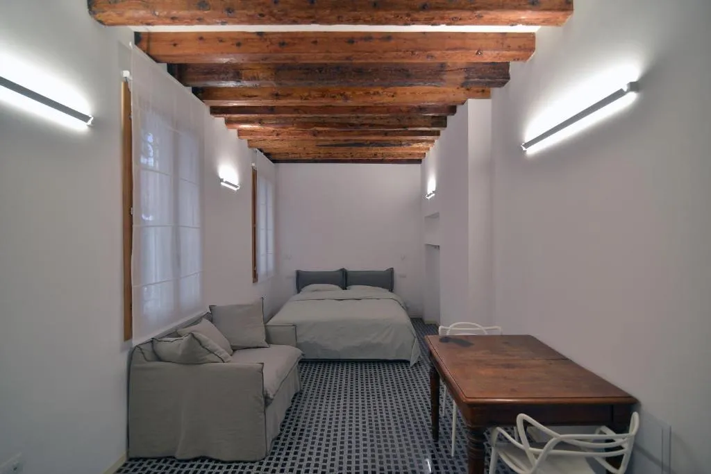 Image of Carbonaia Venezia