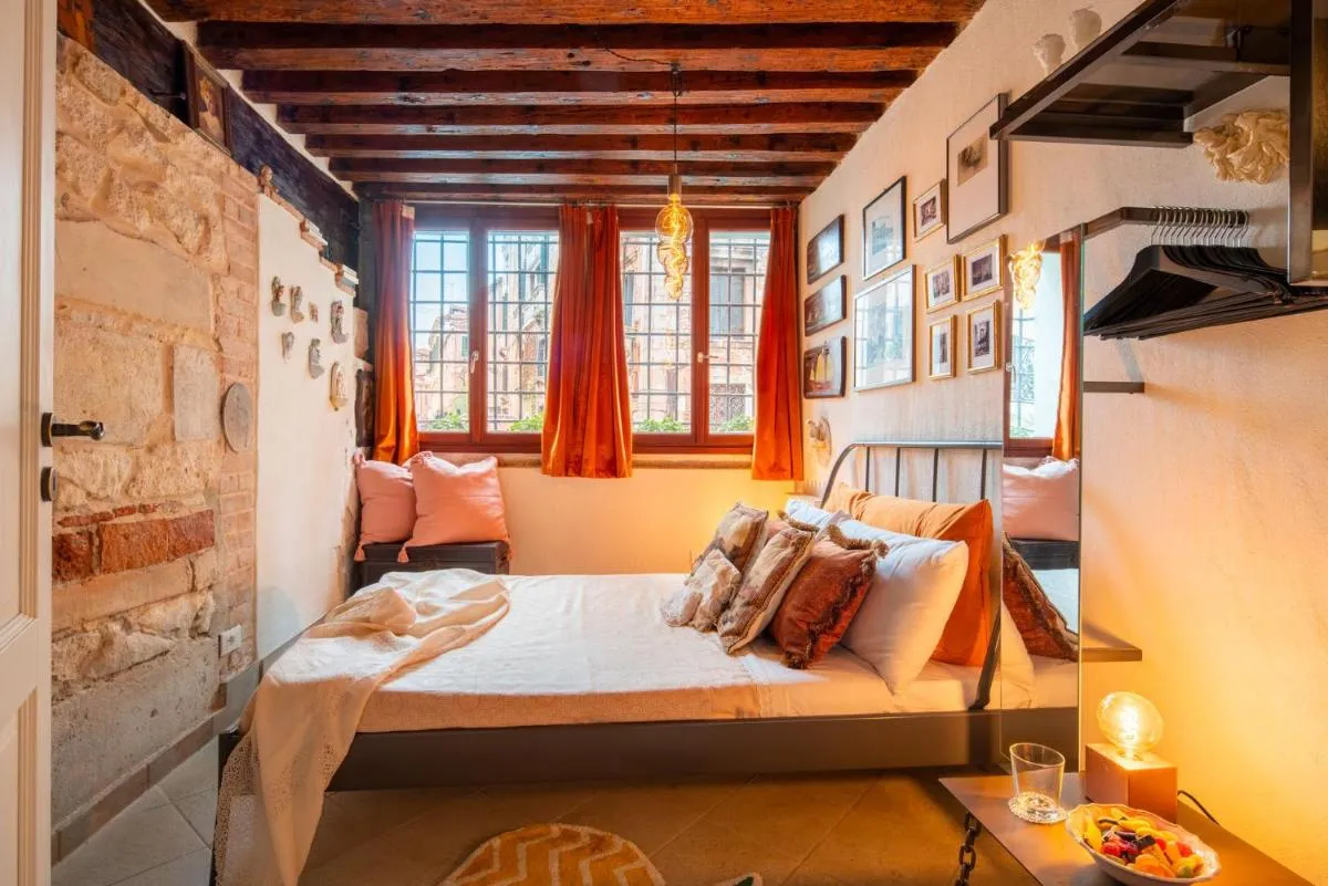 Image 1 of Casa Manina sul Ponte – Your private Canal View