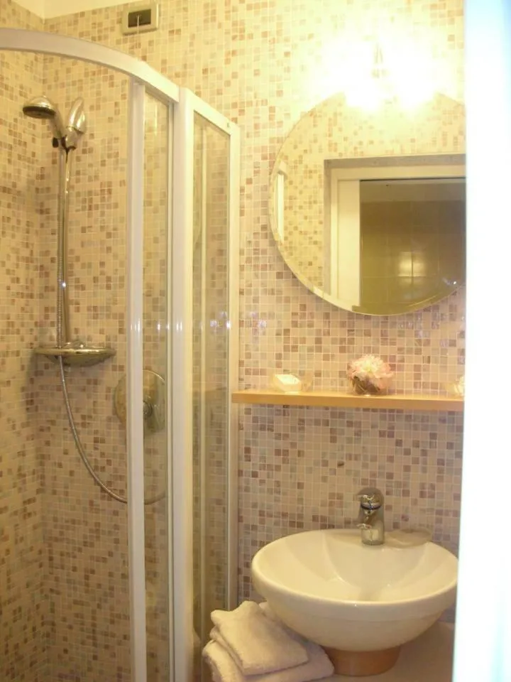 Image 6 of CasaMariamaddalena