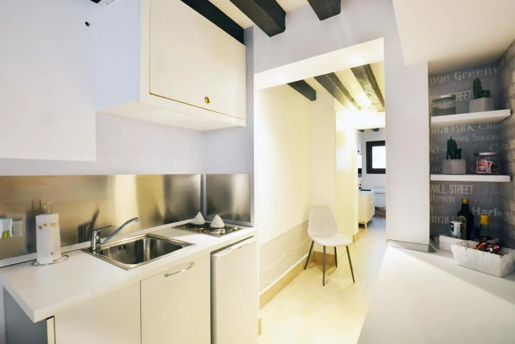 Image 3 of Casanova Flat