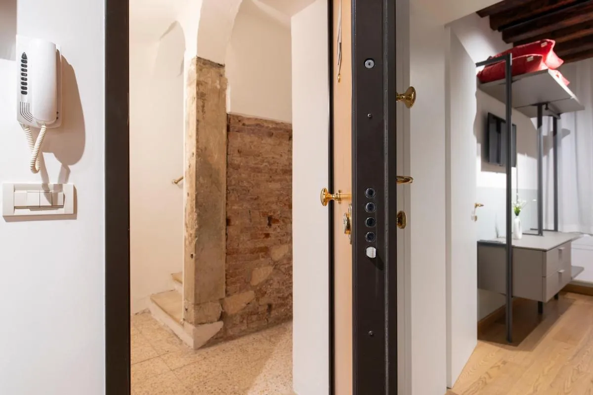 Image 2 of Cavalletto Suite