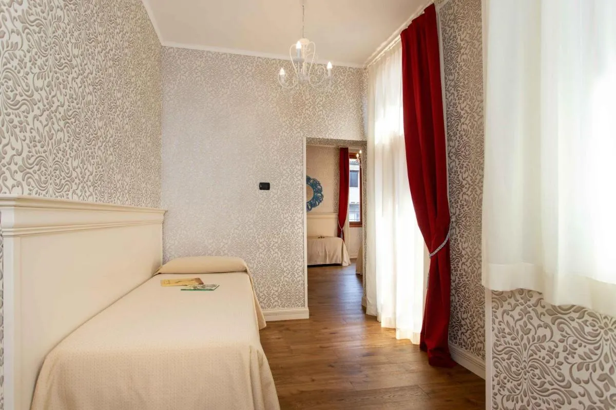 Image 2 of Charming Palace Santa Fosca