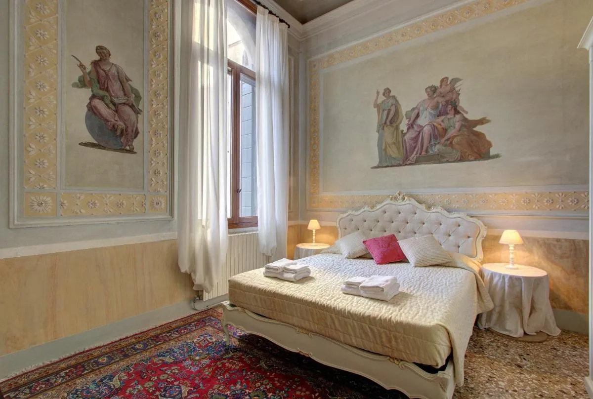 Image 1 of DOGE STAIR, gorgeous – BBC Venice Grand 2024 Tour recorded here!